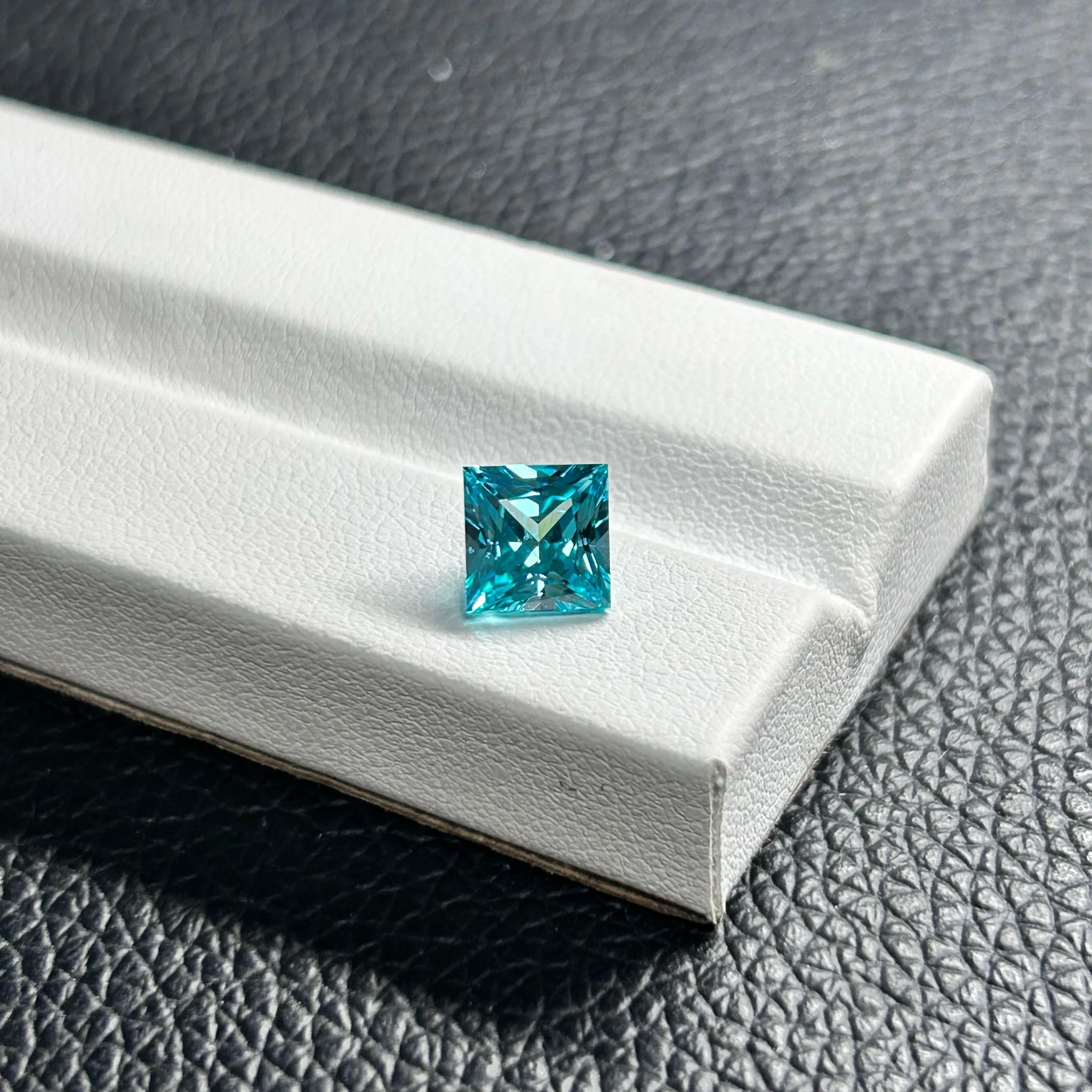 6X6Mm Princess Cut Square Gemstone Tormalina Paraiba Lab Ha Creato Pietre