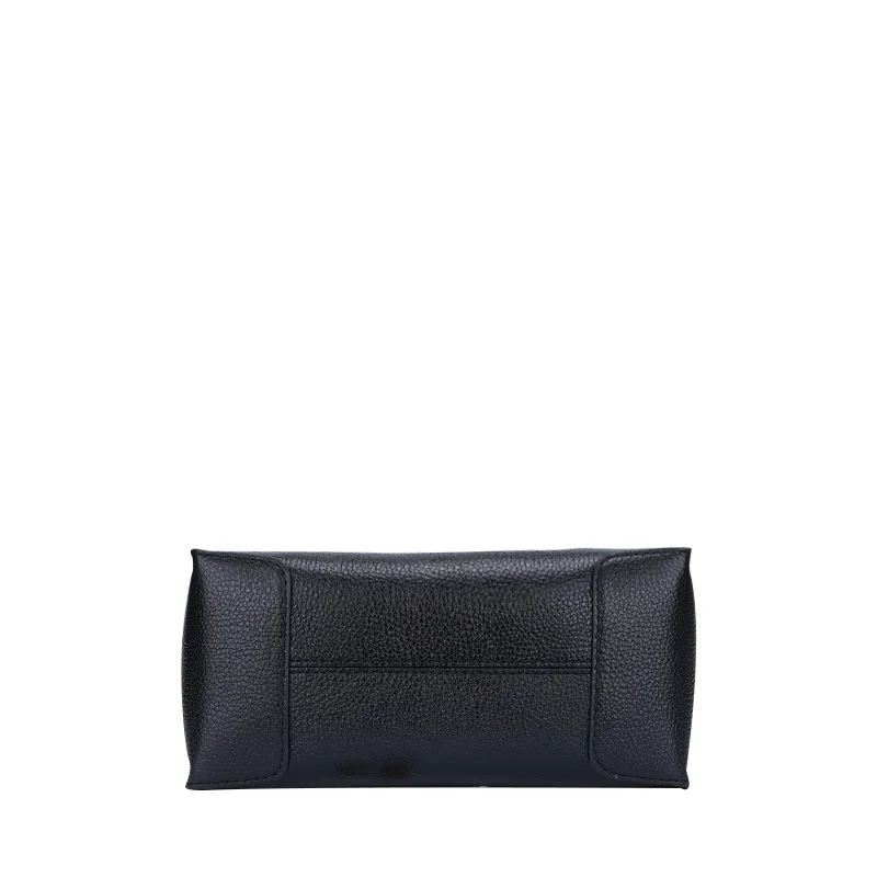 حقيبة كروس ميرسر متوسطة الحجم من تصميم مايكل كورس،...