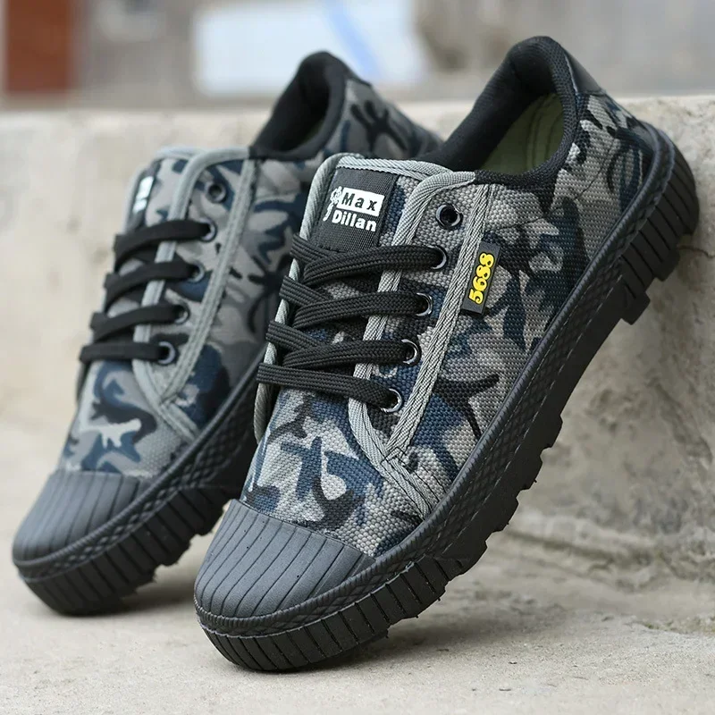 Outdoor Tactical Low-Top Flat Casual Sports Shoes Protective