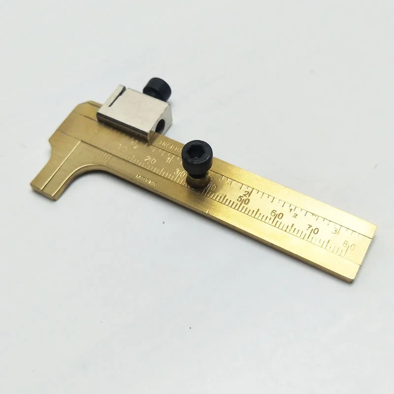 

Handy Vernier Caliper Sliding Gauge Pocket Caliper 0-80mm Single Scale Copper Ruler for Measuring Gemstones Jewelry Dropshipping