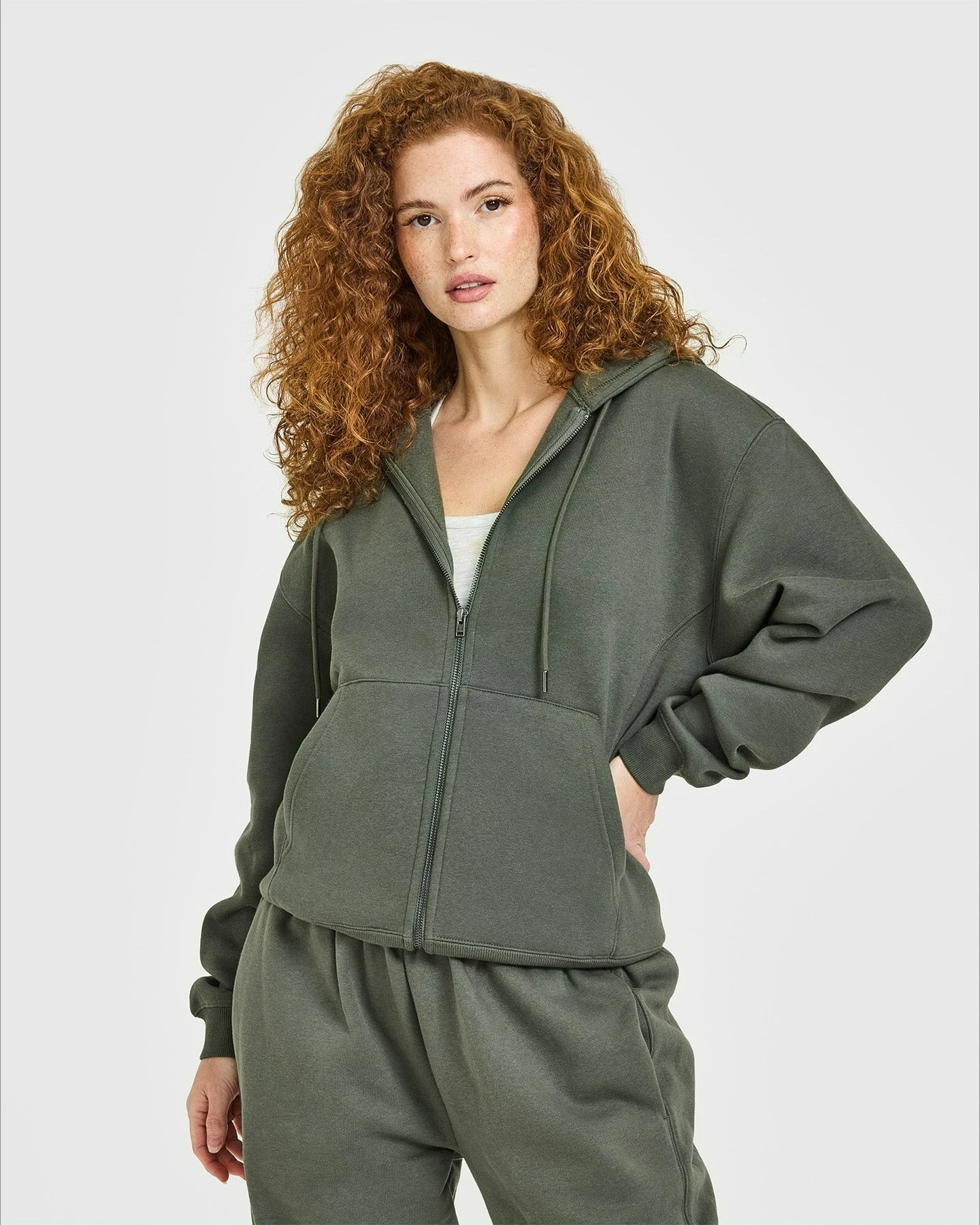 ENYFD 자수 로고 FOUNDATIONS ZIP THROUGH HOODIE 여성용 데일리 캐주얼 피트니스 스웨트셔츠 야외 트레이닝 스포츠 재킷