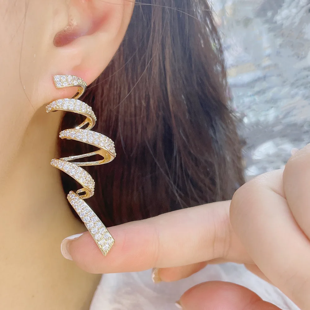 2023 New Luxury Fashion Full Cubic Zirconia Spiral Shape Drop Earrings for Women Korean Trend Wedding Party Banquet Jewelry Gift