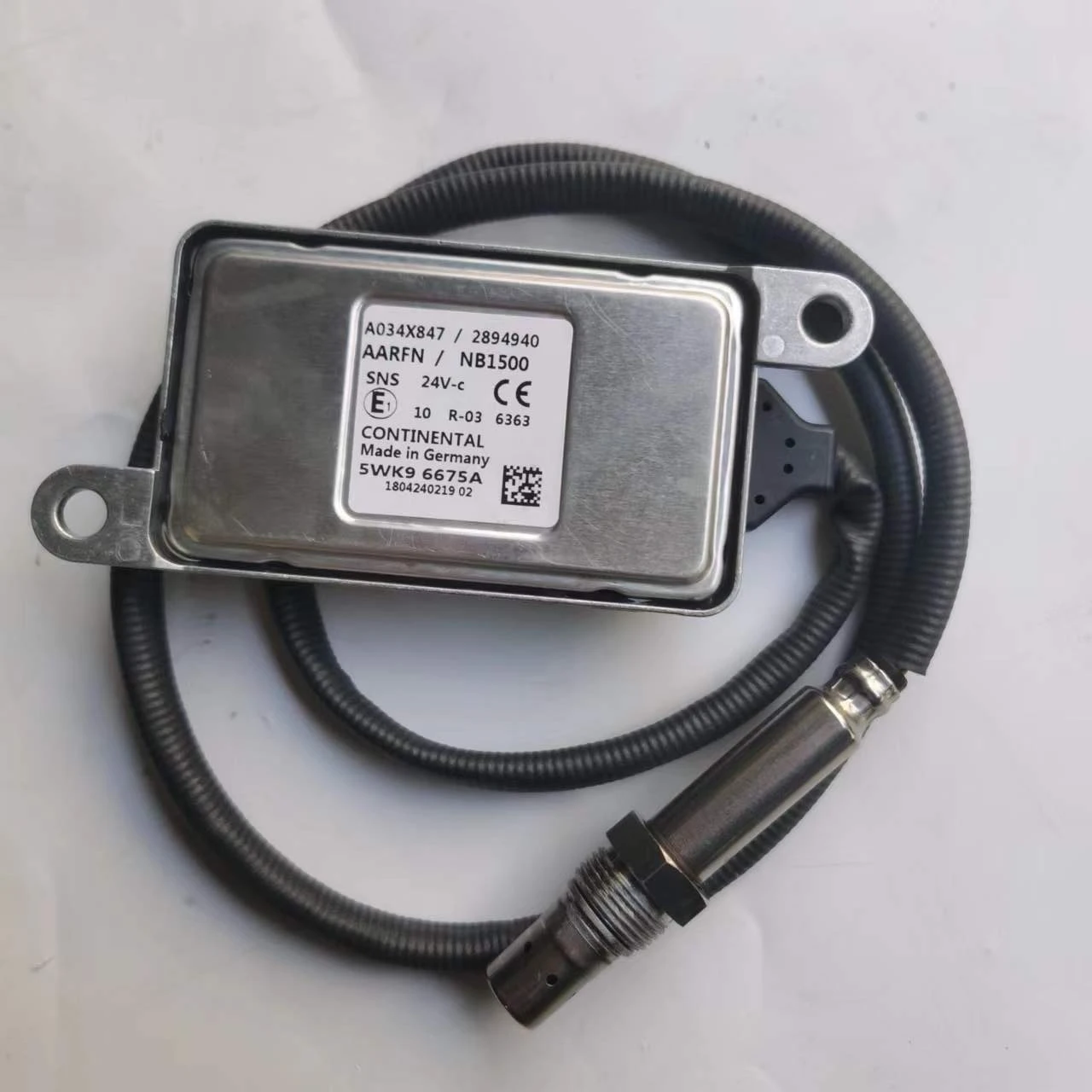 Truck Nox Sensor | 1705572 | 2894940 | Oxygen Sensors - 2894940  