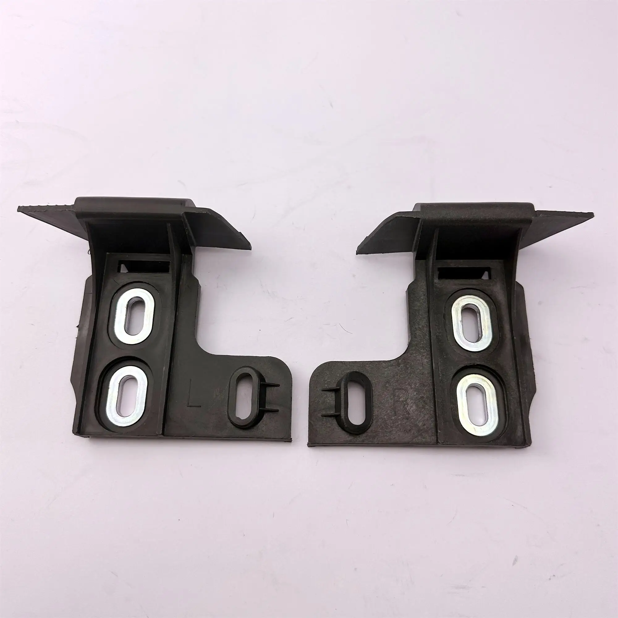 L E R 4 H0807136C 4 H0807136A 4 H0807136 4 H0807135C 4 H0807135A 4 H0807135 Staffa Di Rivestimento Adatta Per Audi A8 S8