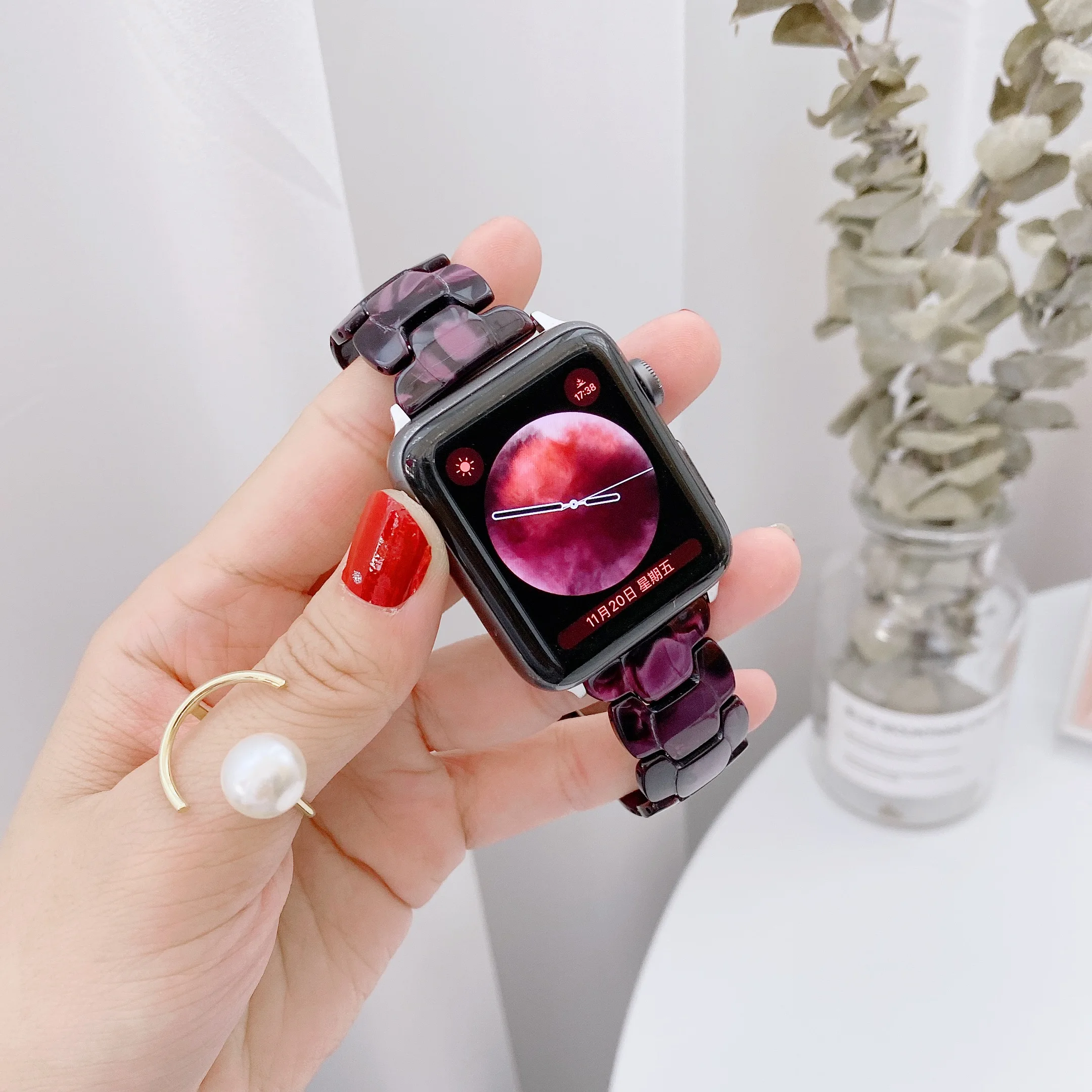 Resin Strap For Apple Watch 45mm 44mm 42mm 41mm 40mm 38mm Women Metal Bracelet Wristband For iWatch series 8 7 6 5 4 3 SE Correa