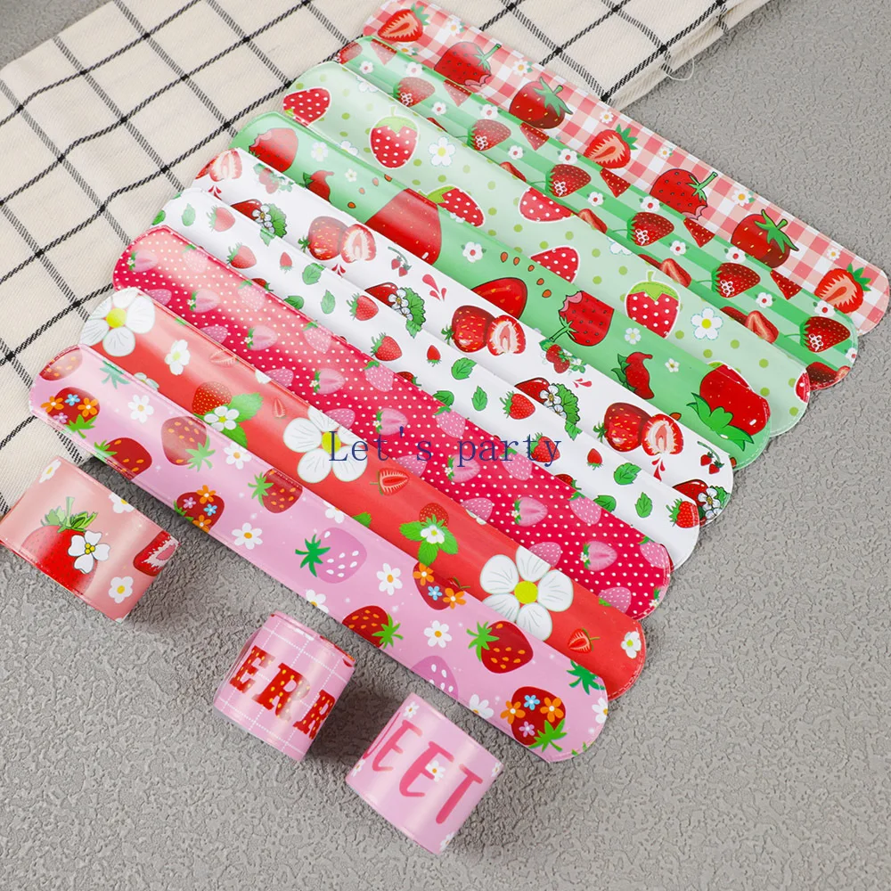 12pc süße Erdbeer Thema Slap Armbänder Spielzeug für Kinder Mädchen Sommer Obst Thema Geburtstags feier begünstigt Baby party Pinata Füllstoffe