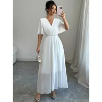 Plus Size Summer Dress – Flowy Chiffon, V‑Neck & High Waist