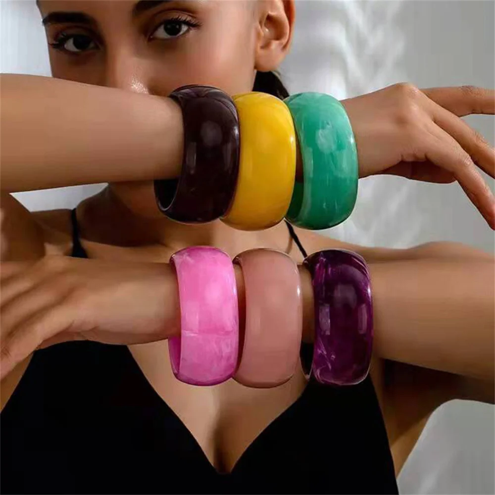 Exaggerated Jelly Colored Dynamic Acrylic 34MM Wide Face Bracelet Made of Environmentally Friendly Resin Circular Bangle bangle bracelet