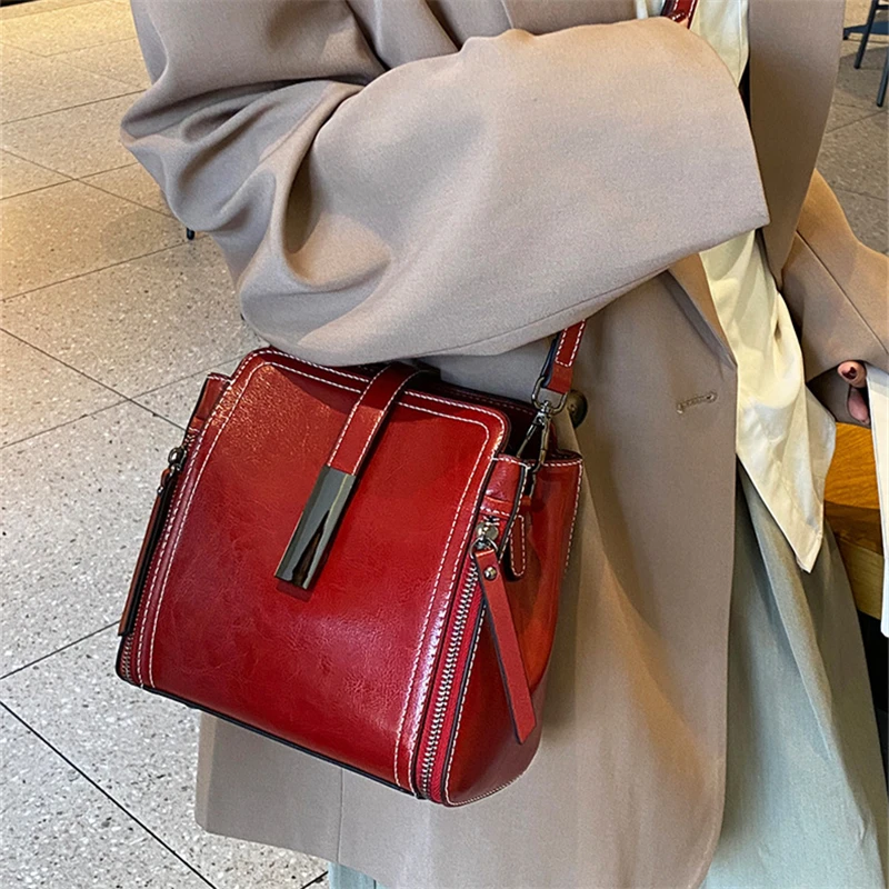 Toptrends Genuine Leather Wide Strap Small Shoulder Crossbody Bags For Women 2025 Luxury Designer Bucket Tote Ladies Handbags 4