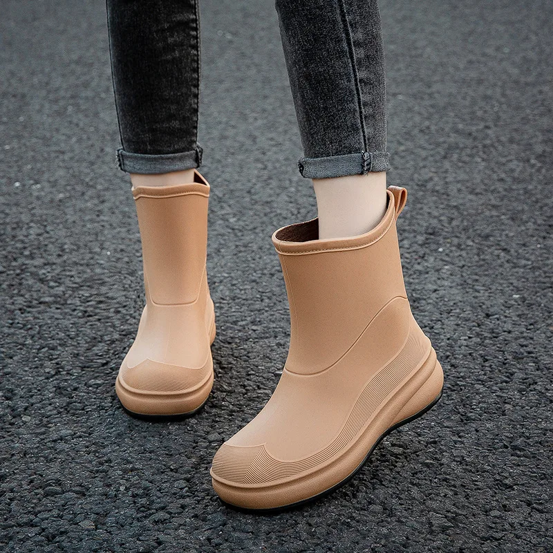 Fashionable Short-tube Rain Boots Waterproof Non-slip Wear-resistant Rain Boots Women's Work Garden Shoes Outdoor Wading Shoes