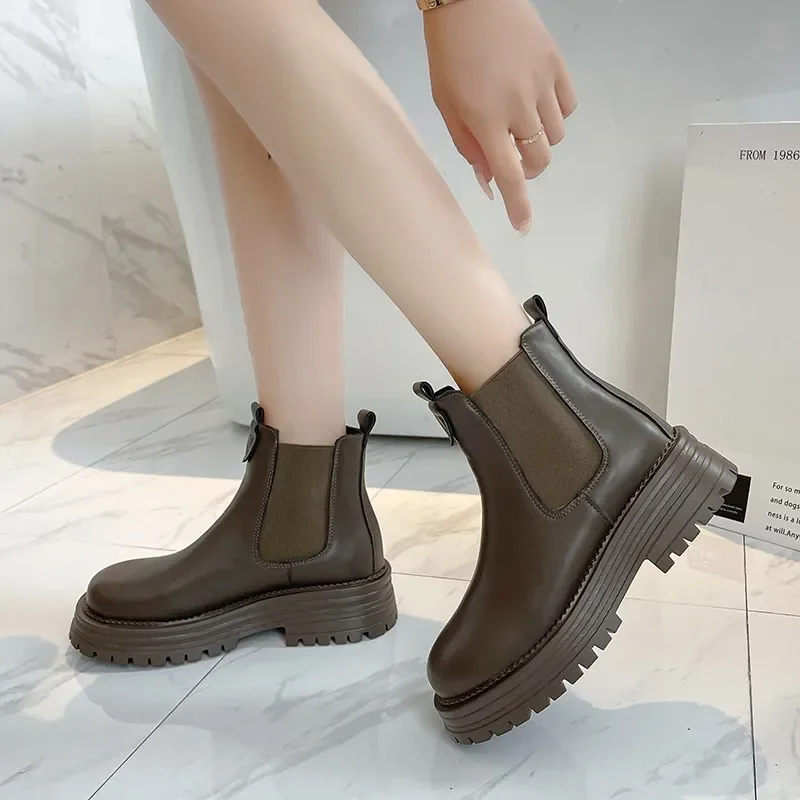 

New Autumn and Winter Platform Chelsea Boots for Women Round Toe Elastic Band Thick Sole Ladies Shoes Chunky Gothic