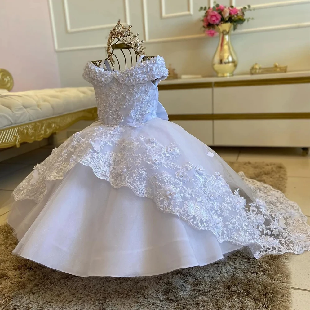 

White Pearls Flower Girls Dresses Spaghetti Strap Beaded Floral First Communion Dress Tiered Lace Appliques Kids Birthday Gown