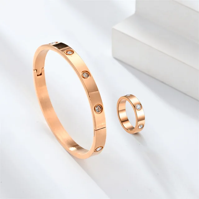 2Pcs Beautiful Lovers Bracelets Woman Bracelets Stainless Steel Bangles and Rings Cubic Zirconia Golden Women Jewelry Set 3