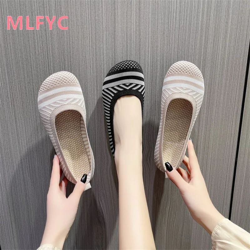 2023 Spring/Summer New Fashion Square Mouth Single Shoes Breathable Old Beijing Cloth Shoes Female Soft Sole Mom Shoes
