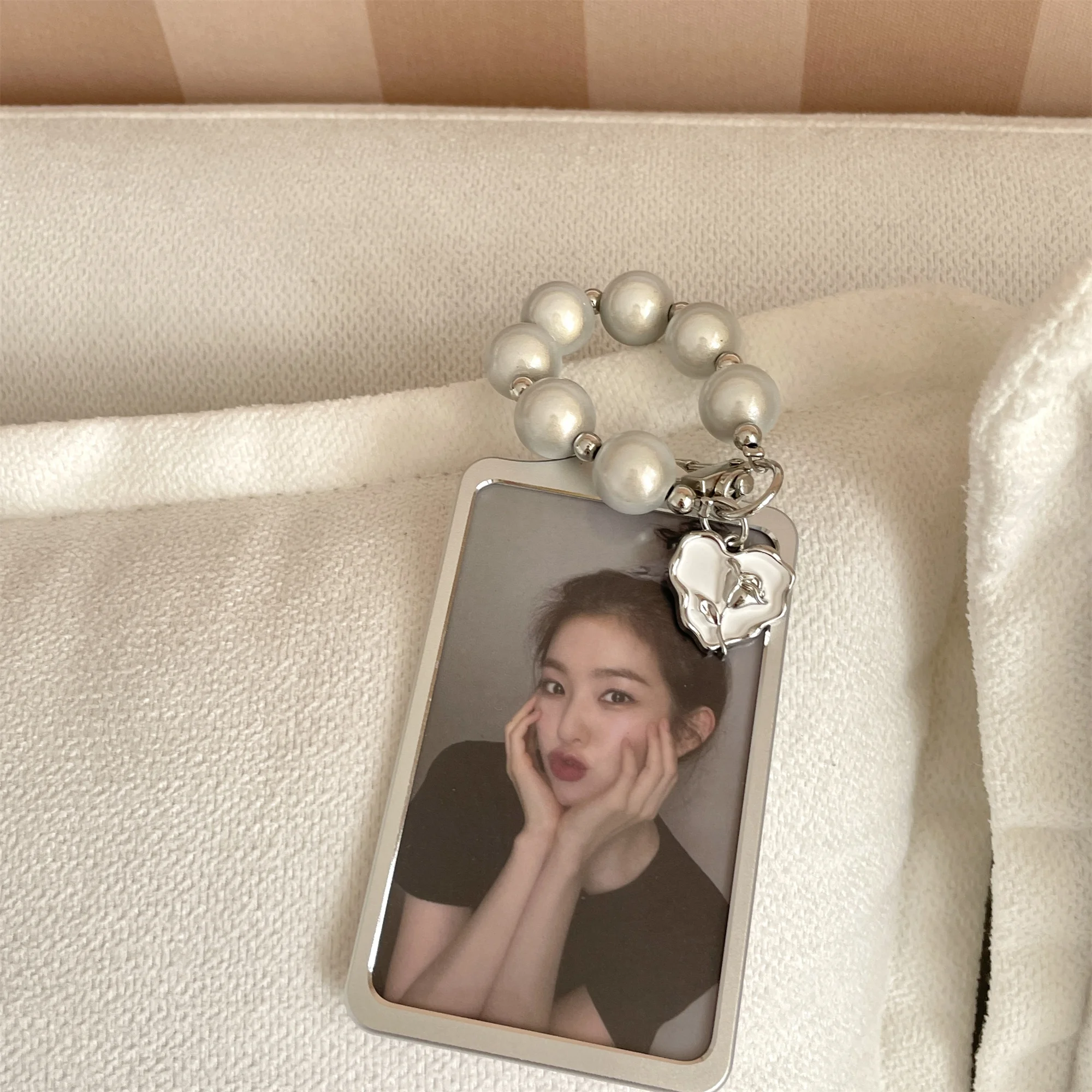 MINKYS New Arrival Cool Aluminium Alloy Metal Kpop Photocard Holder Bead Chain Photo Card Holder Kawaii School Stationery 4