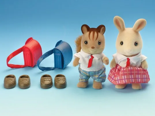 Sylvanian Families Dollhouse Furry Figures School Friends Set Animal Toys Dolls Girl Gift New in Box 5170