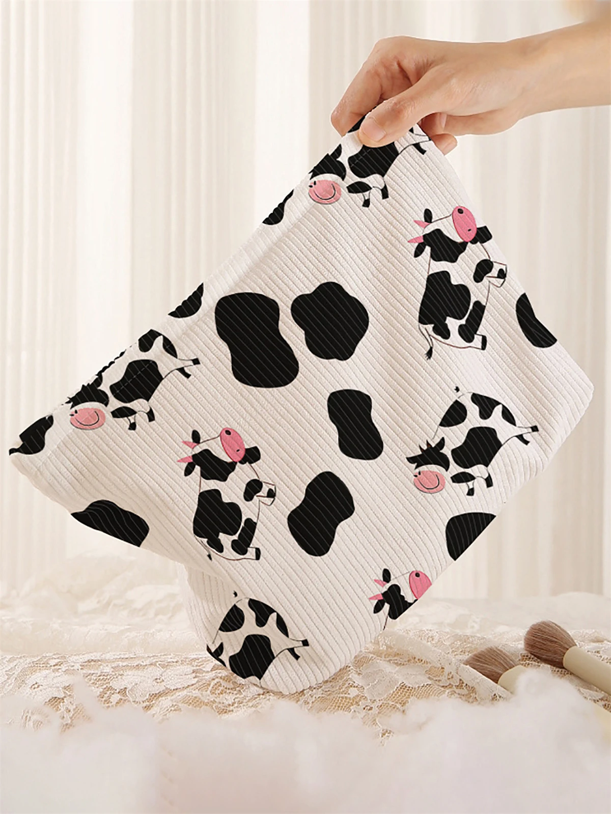 1 cow patterned corduroy makeup bag, lightweight zipper makeup storage box, multifunctional bag with lining