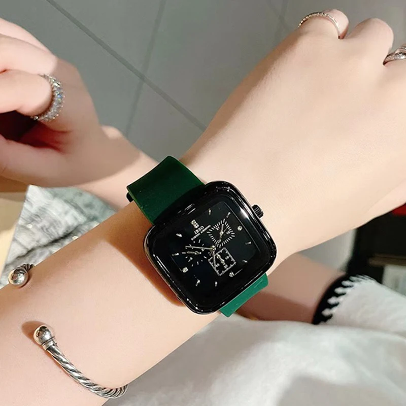 Luxury Brand Suare Watch Women Small Dial Waterproof Wrist Hand Clock Girl Gift Silicone Strap Original Designer Lady Wristwatch