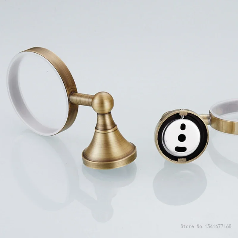 New Style Metal Hardware Retro Bathroom Pendant Home Furnishings Bathroom Wall Hanging White Ceramic Cup Toilet Brush Holder 1Pc