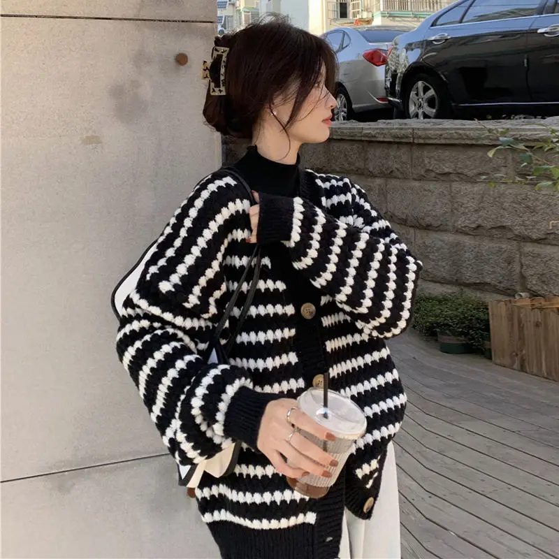 

Autumn winter cardigan small fragrance knitted outside with chic lazy striped V-neck thickened temperament Loose sweater women