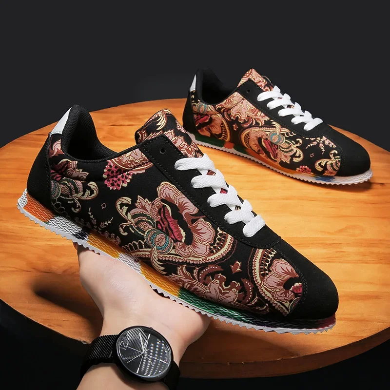 Designer Men's Casual Shoes Graffiti Printed Canvas Shoes for Men High Quality Breathable Running Shoes Lightweight Men Sneakers 4