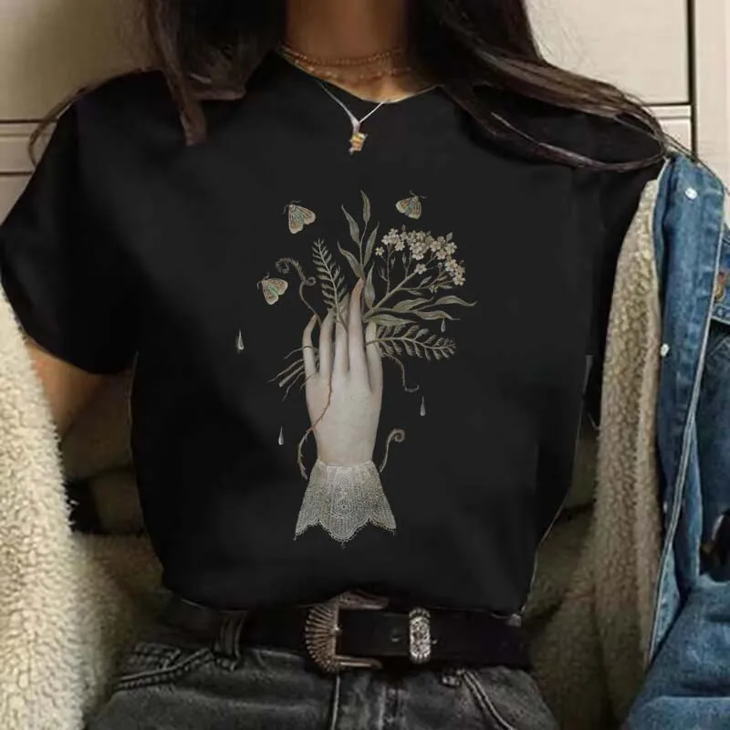 

Женская футболка с коротким рукавом, круглым вырезом и принтом