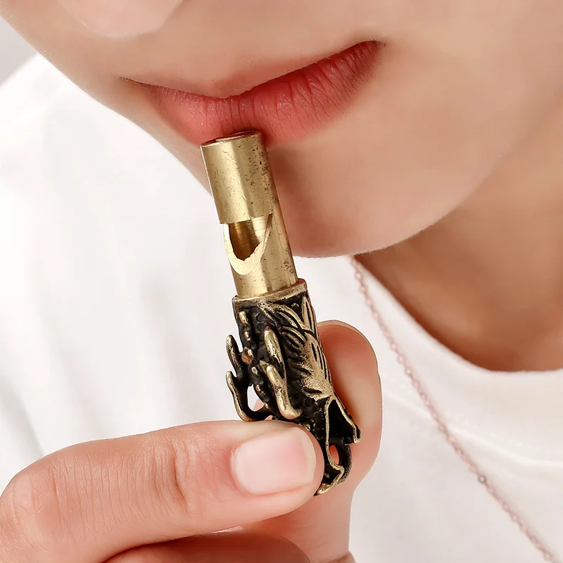 Handmade Vintage Brass Dragon Head Whistle Pendant Outdoor Survival Call Emergency Tools Whistles Necklaces Keychains Charm