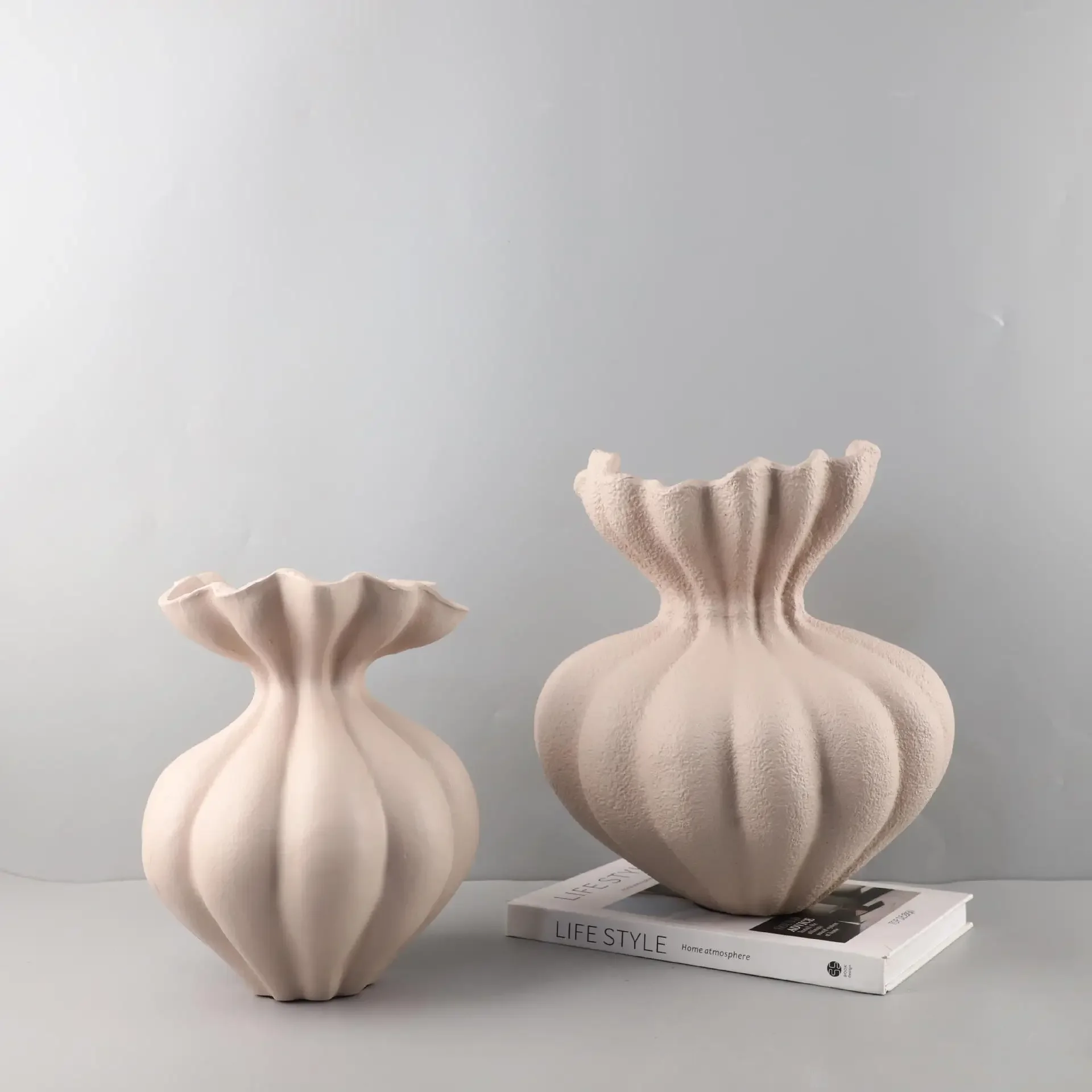Resin Vase Bud Shape Fringe Fold Flower Vase Resin Crafts Floral Arrangement Accessories Flower Pot Home Decoration 3