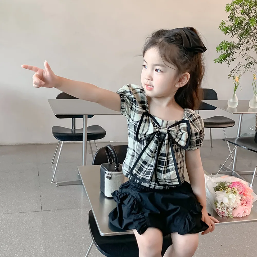 

Girls Suit 2024 Summer New Korean Style Solid Color Plaid Bow Puffy Sleeves Bloomers Shorts Two Piece Set Summer Children Suits