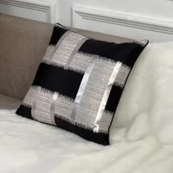 Luxurious Gold-Striped Holiday Cushion Cover and Pillowcase Set - 450mm*450mm (Black)