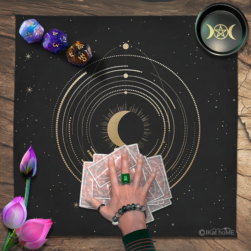 

Sun Moon Star Tarot Tablecloth Velvet Altar Cloth Planetary Magic Array Oracle Card Pad Astrology Tapestry Wall Hanging Dropship