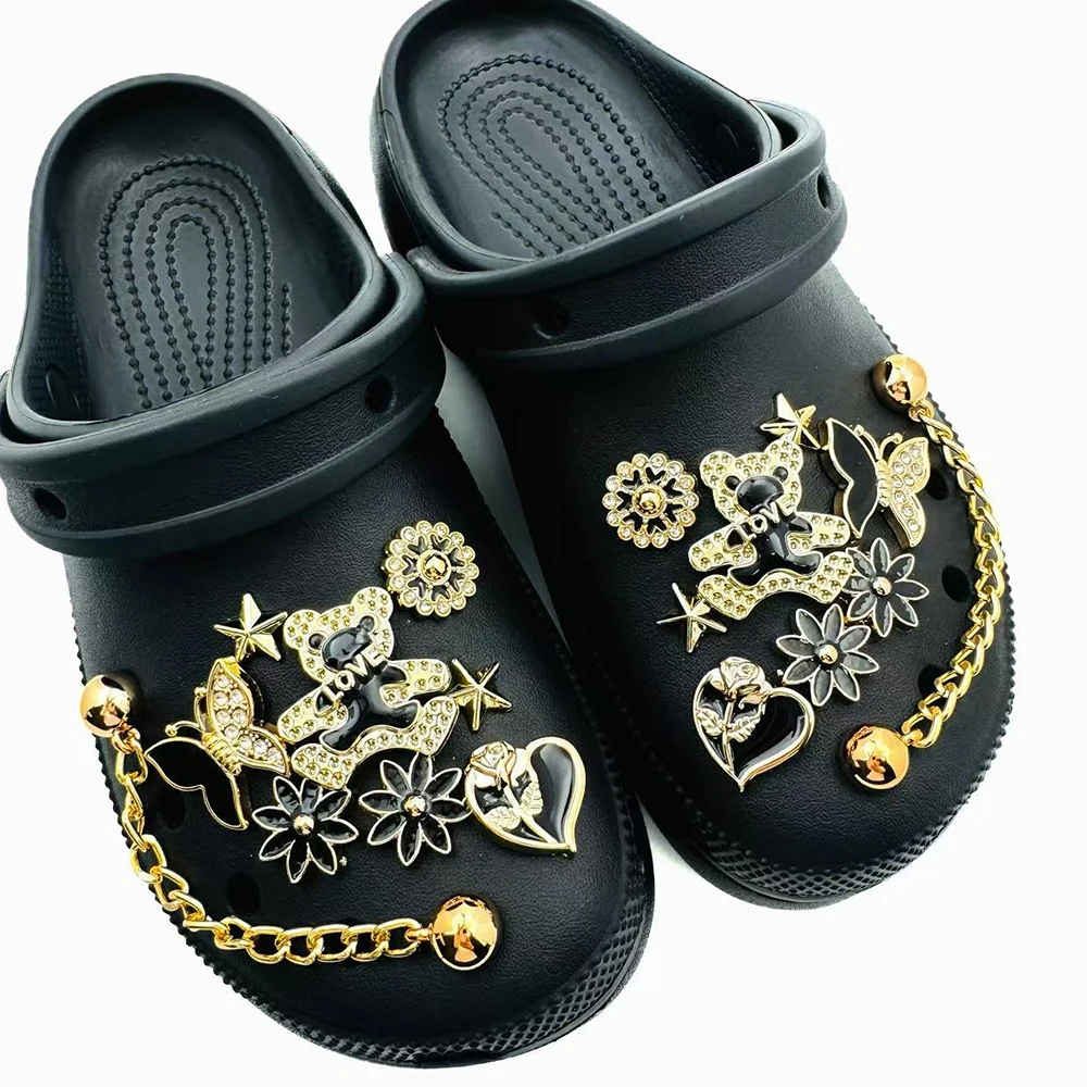 18-teiliges Schuh-Charm-Set, schwarzer Bär, Schmetterling, goldene Perlenkette, Schuhdekorationen, Schnalle für Sandalen, Clogs, DIY-Zubehör, Party-Geschenk – Detail 5