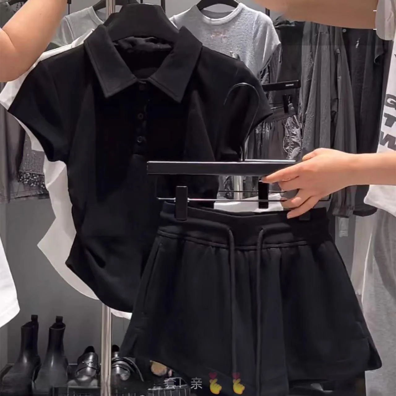 logo Little Horse Embroided Polo Neck Short Sleeved Shorts 2024 Summer Pleated Slim Short Sleeved Top+ skirt shorts For Women