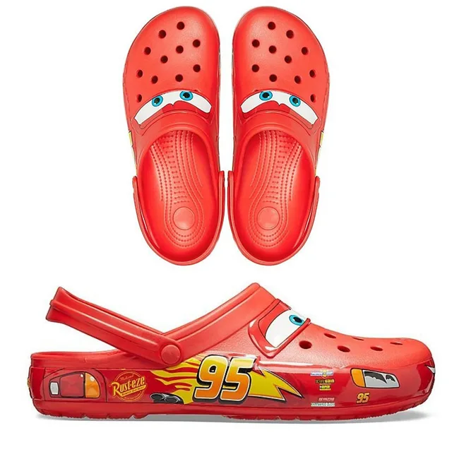 Summer Slippers Men Lightning Mcqueen Man Waterproof Outdoor Beach Slippers Holey Shoes Sandals Woman Eva Anime Car Flip Flops 3