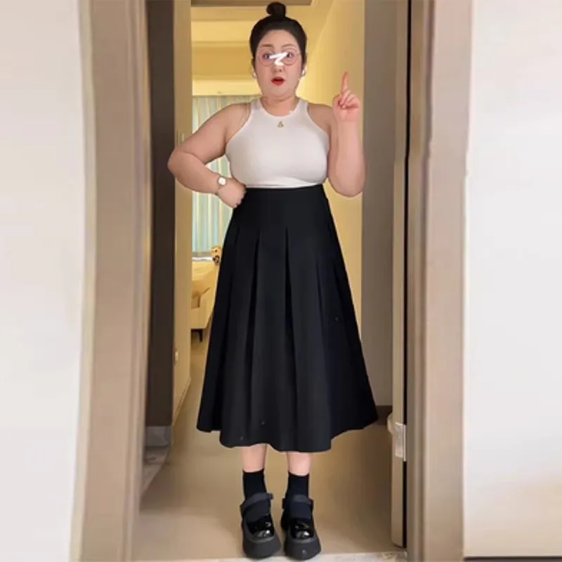 Black [suit fabric] can be worn in all seasons