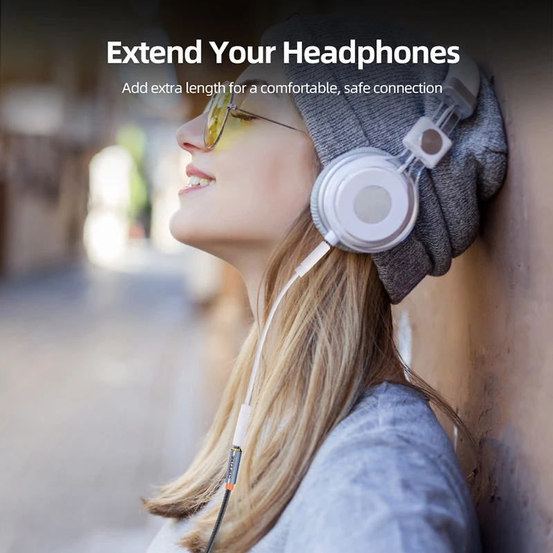 High-Fidelity 3.5mm Audio Extension Cable with Microphone Support