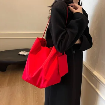 Minimalist and lazy style tote shoulder bag, women's large capacity armpit bag, student class bucket bag, retro shopping bag 1