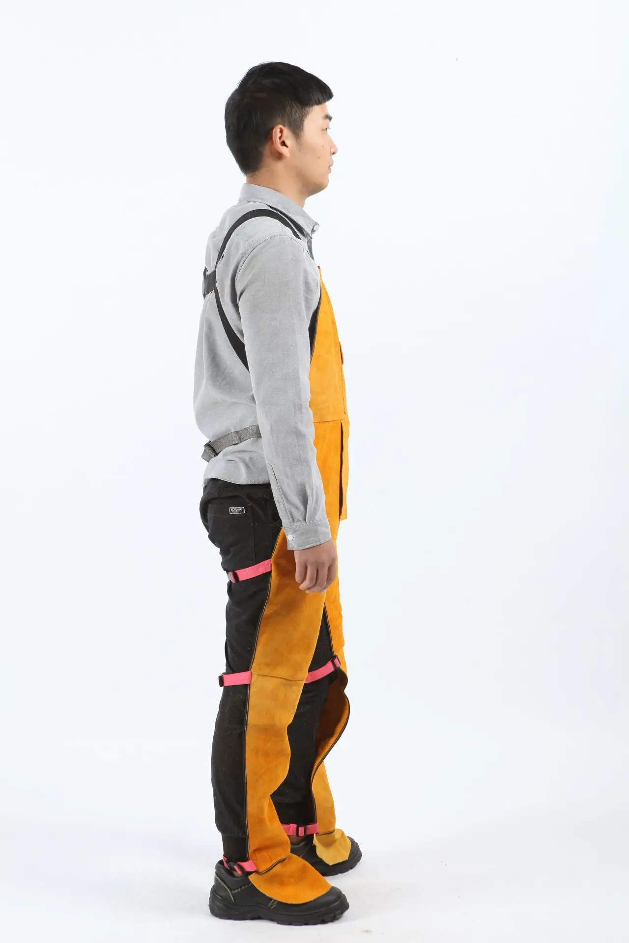 Cowhide Welding Strap Jumpsuit Wear-resistant Heat Insulation Fire-proof Welding Workwear Suit Bib Leather Jumpsuit