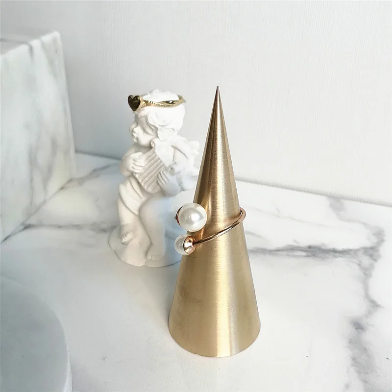 Elegant Metal Ring Holder Display Stand - Jewelry Photography Prop and Decoration Clip Stand