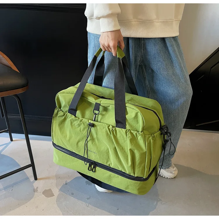 Large Travel Bag - Spacious, Lightweight & Durable. with Adjustable Strap & Pockets. Perfect for Travel & Commute Сумка Женская
