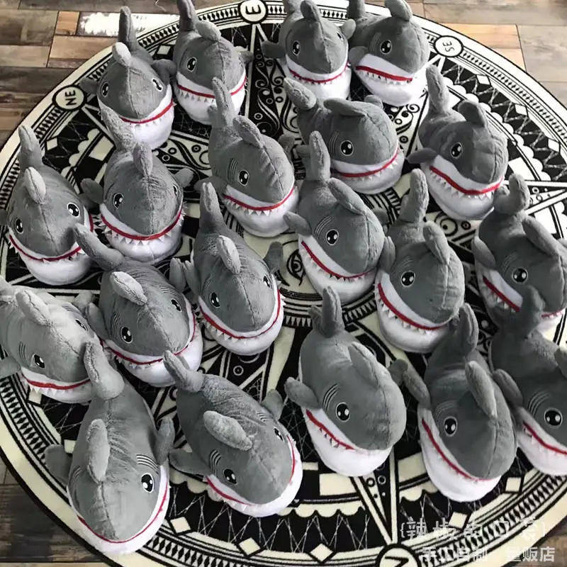 Designer Funny Shark Slippers Women Winter Plush Warm Shoes Cartoon Shark Fur Shoes Lovely Indoor Slippers Men Winter Home Shoe