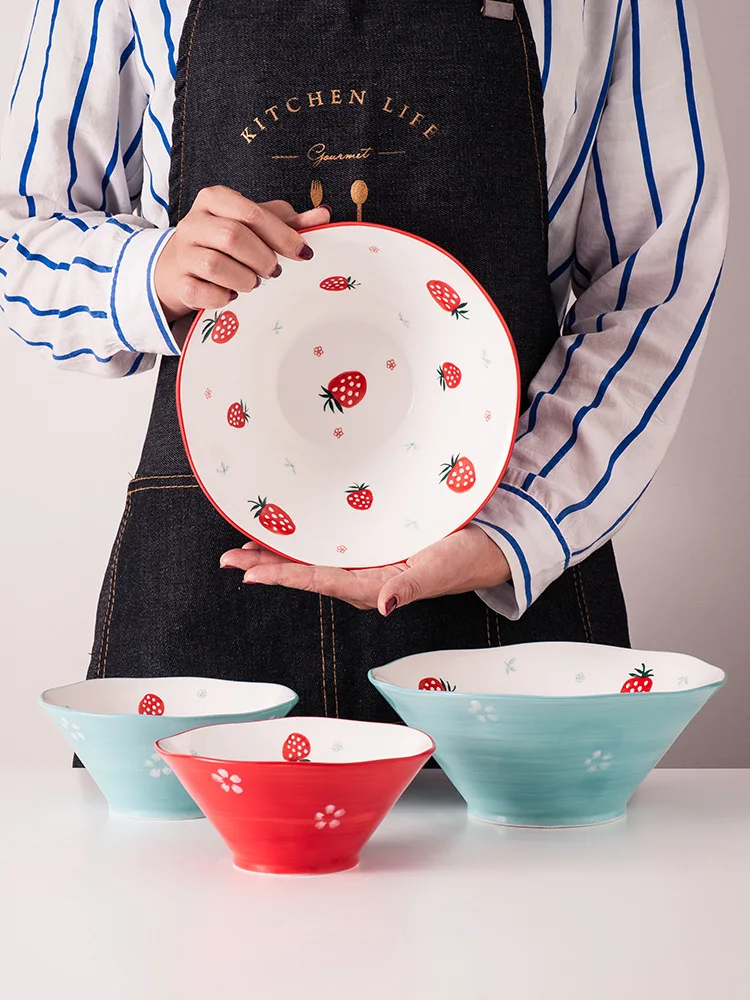 

Strawberry bowl household creative instant noodle soup bowl Japanese cute salad dessert bamboo hat bowl ceramic tableware