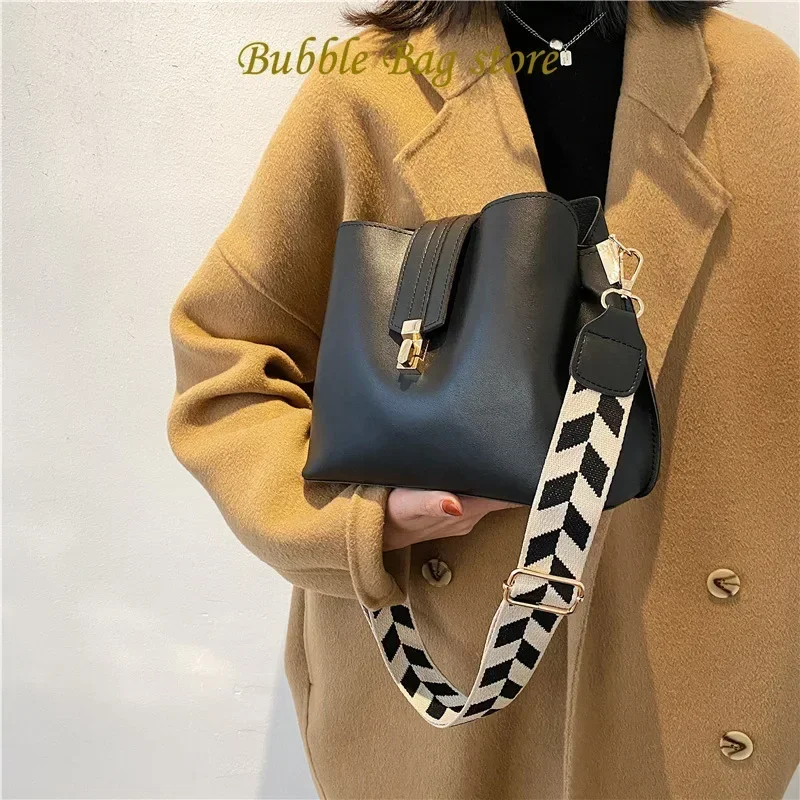 2023 Vintage Simple Small PU Leather Bucket Crossbody Bag for Women 2023 Designer Fashion Lady Luxury Black Shoulder Handbag
