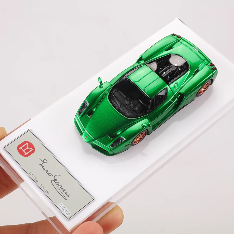 DMH 1:64樹脂模型自動車 Newly Stocks DMH 1:64 La Fer Rari Resin Model Car In 2024