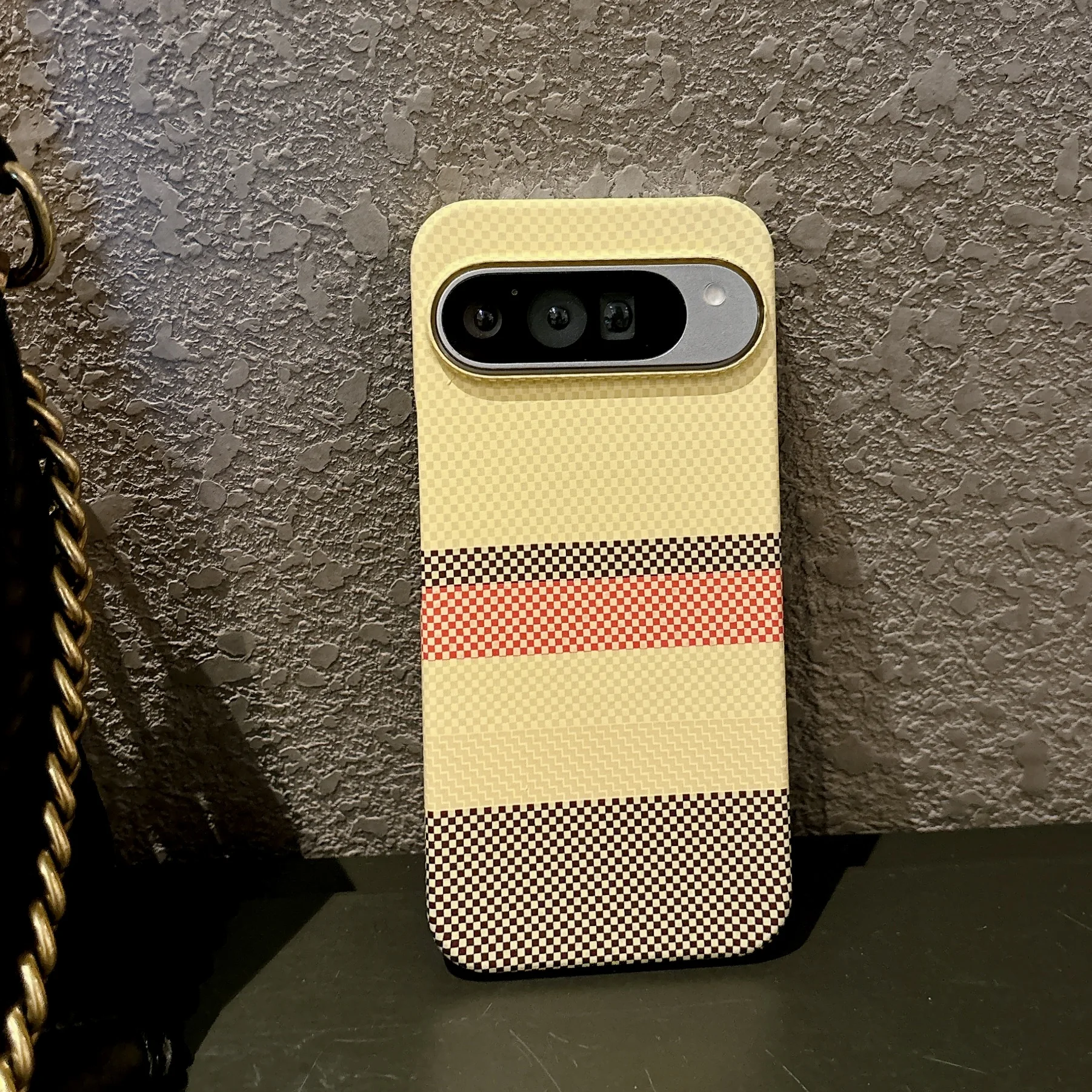 Carbon Fiber Texture Magnetic Hard Case for Google Pixel - Ultra Thin with MagSafe Charging Compatibility