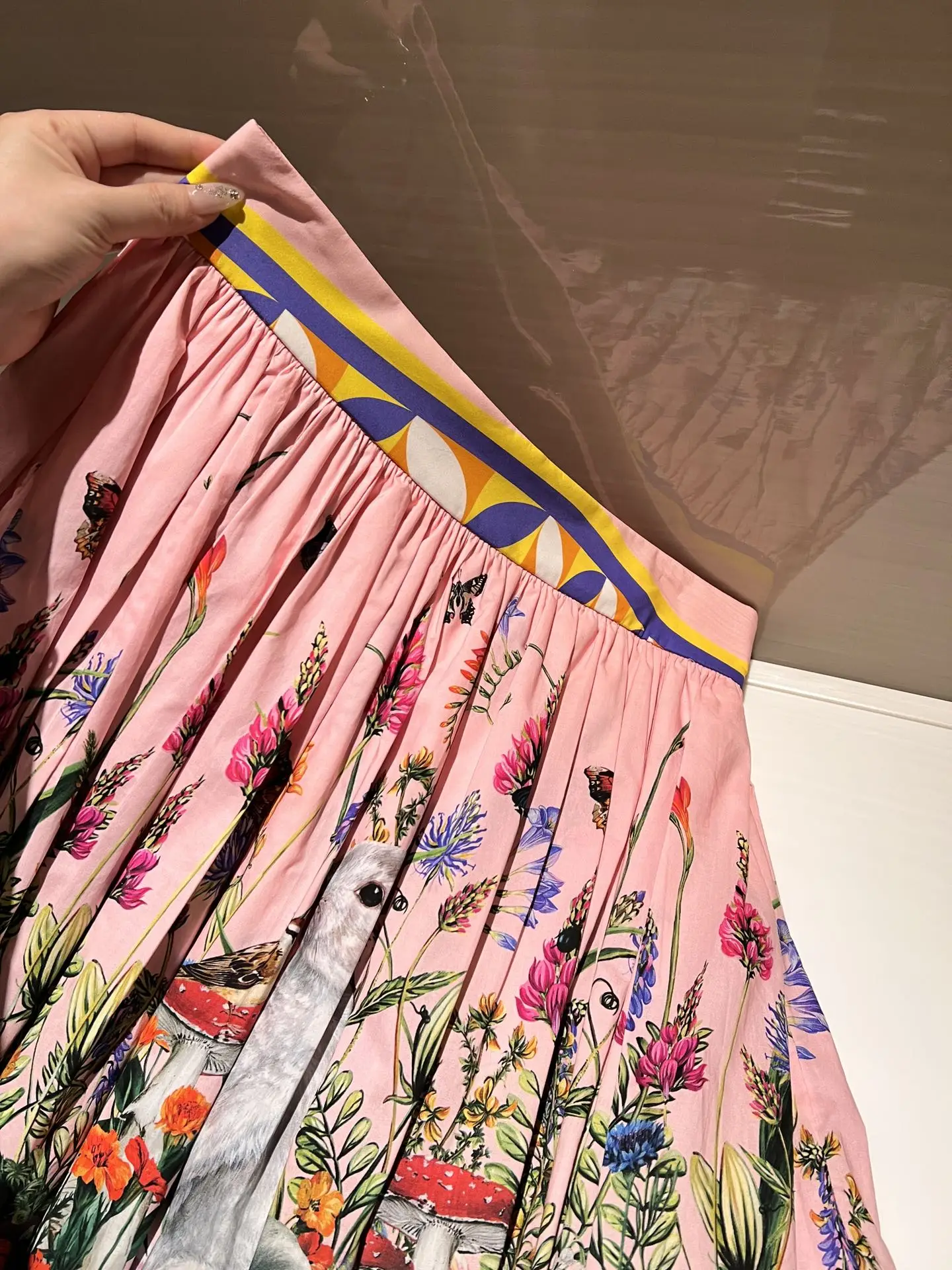 

23 new printed half skirt in spring and summer