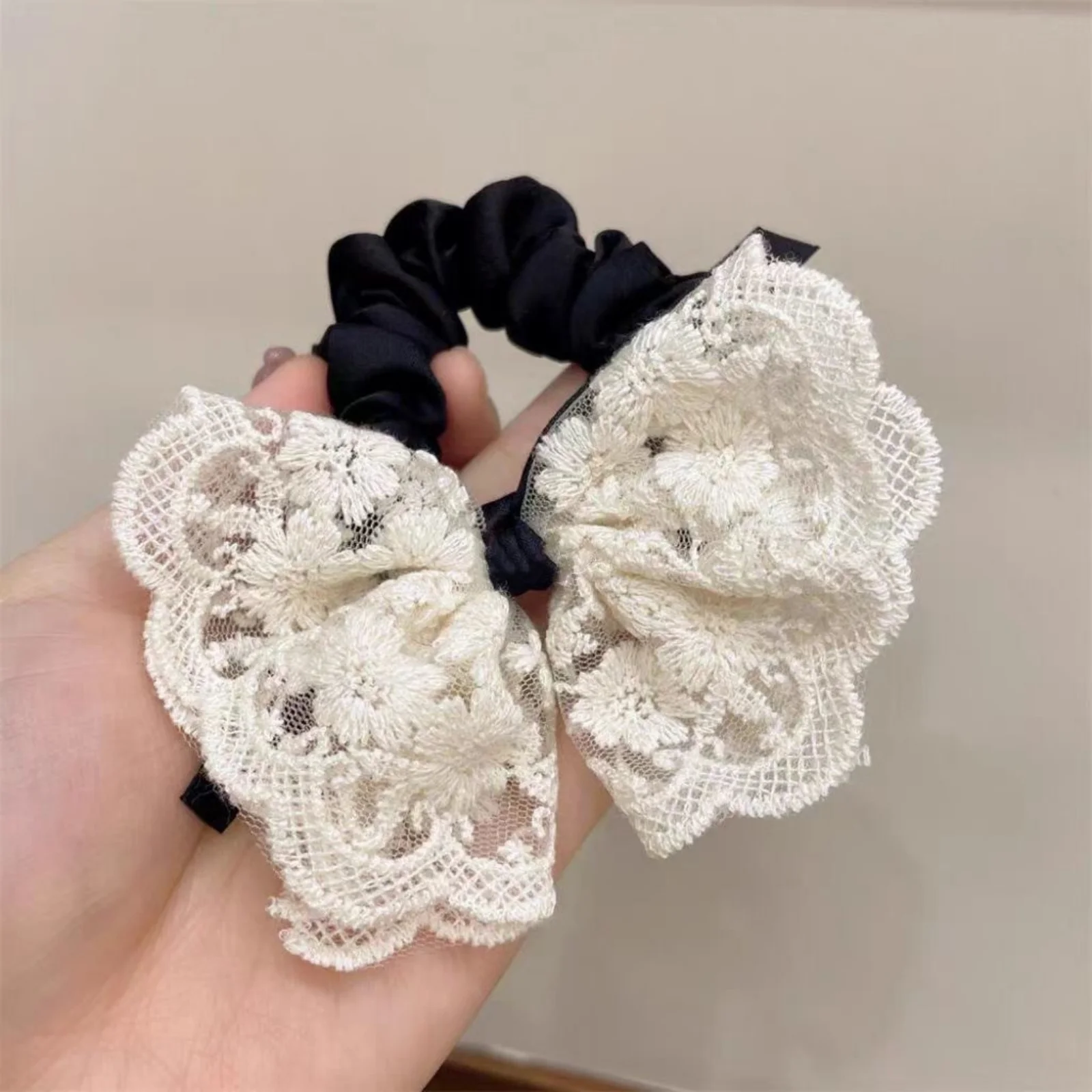 1PC Lace Bow Hair Tie, Cute Hair Accessory for Women, Elegant Hair Scrunchie for Daily Wear