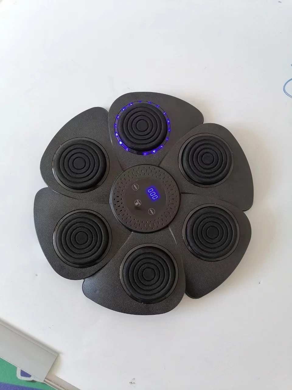 Smart hanging boxing wall target boxing target bluetooth music children's trainer