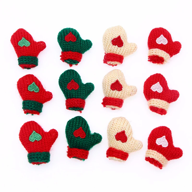 

Dollhouse Mini Handmade Christmas Woolen Knitted Love Gloves Small Ragdoll Ornament Accessories