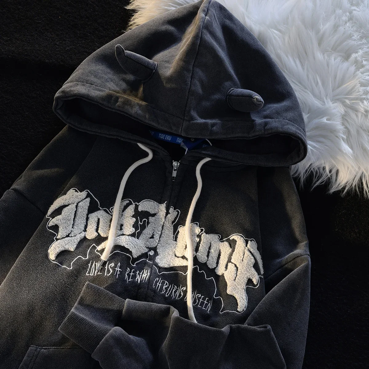 

Y2k Zipper Hoodie Devil Horn Embroidery Hooded Cardigan Street Sports Sweater Men and Women New Retro Oversize Jacket Streetwear